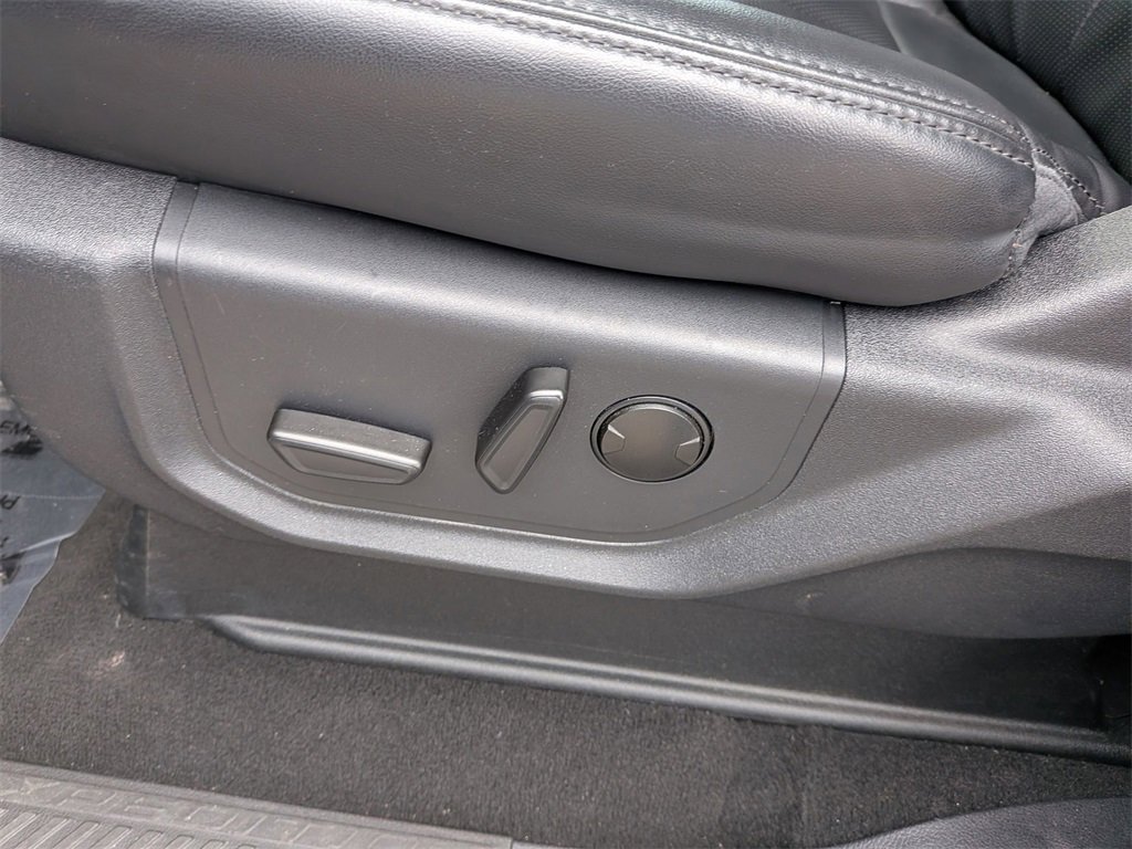 Used 2024 Ford Expedition XLT image 14