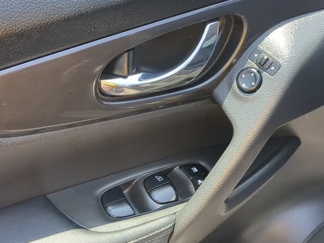 Used 2019 Nissan Rogue SV FWD image 13