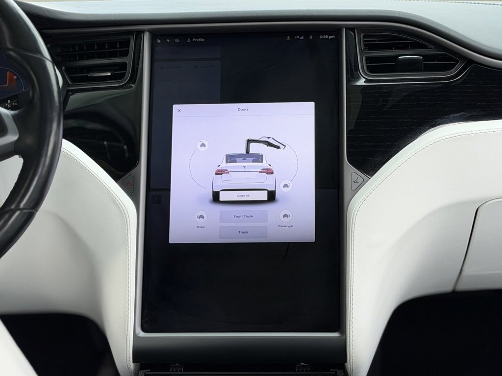 Used 2020 Tesla Model X Long Range image 48