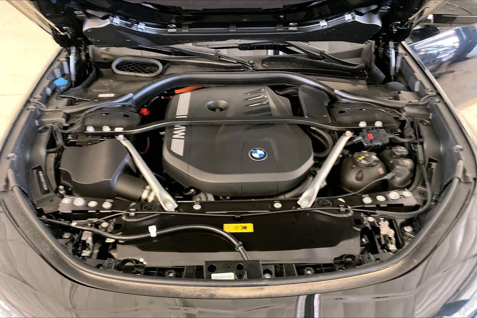 New 2026 BMW 750e xDrive w/ Executive Package AWD/4WD image 16