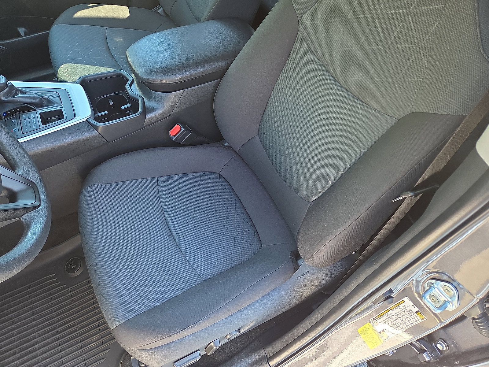 Used 2025 Toyota RAV4 XLE w/ Convenience Package image 13