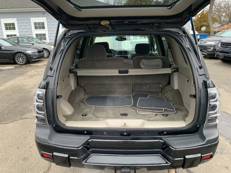 Used 2002 Chevrolet TrailBlazer LS w/ Preferred Equipment Group AWD/4WD image 18