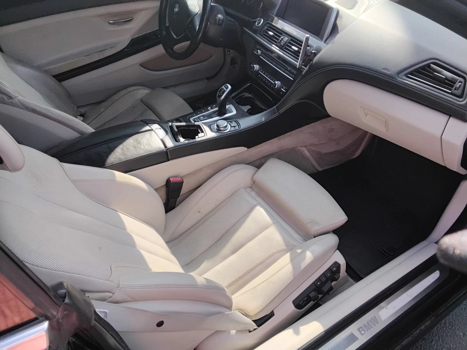 Used 2012 BMW 650i xDrive Convertible AWD/4WD image 8