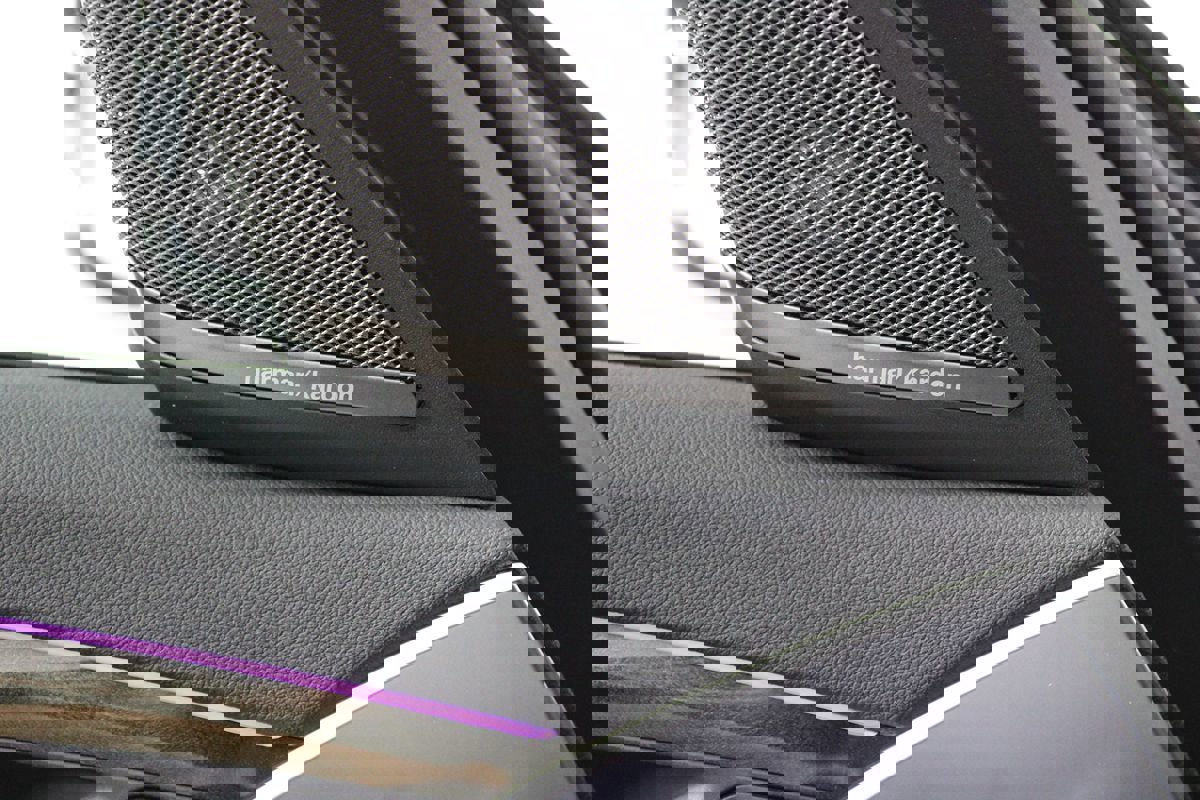 Used 2023 BMW 530e w/ M Sport Package image 20