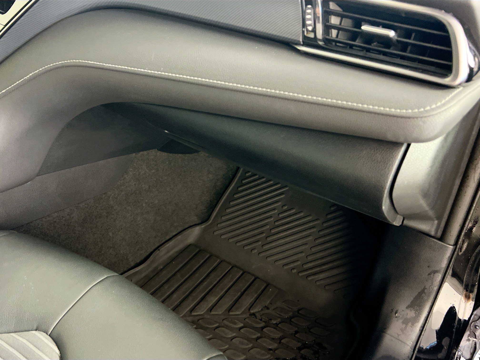 Used 2023 Toyota Camry SE image 34