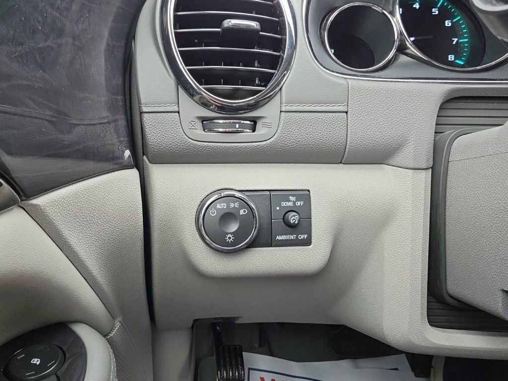 Certified 2016 Buick Enclave Convenience FWD image 10