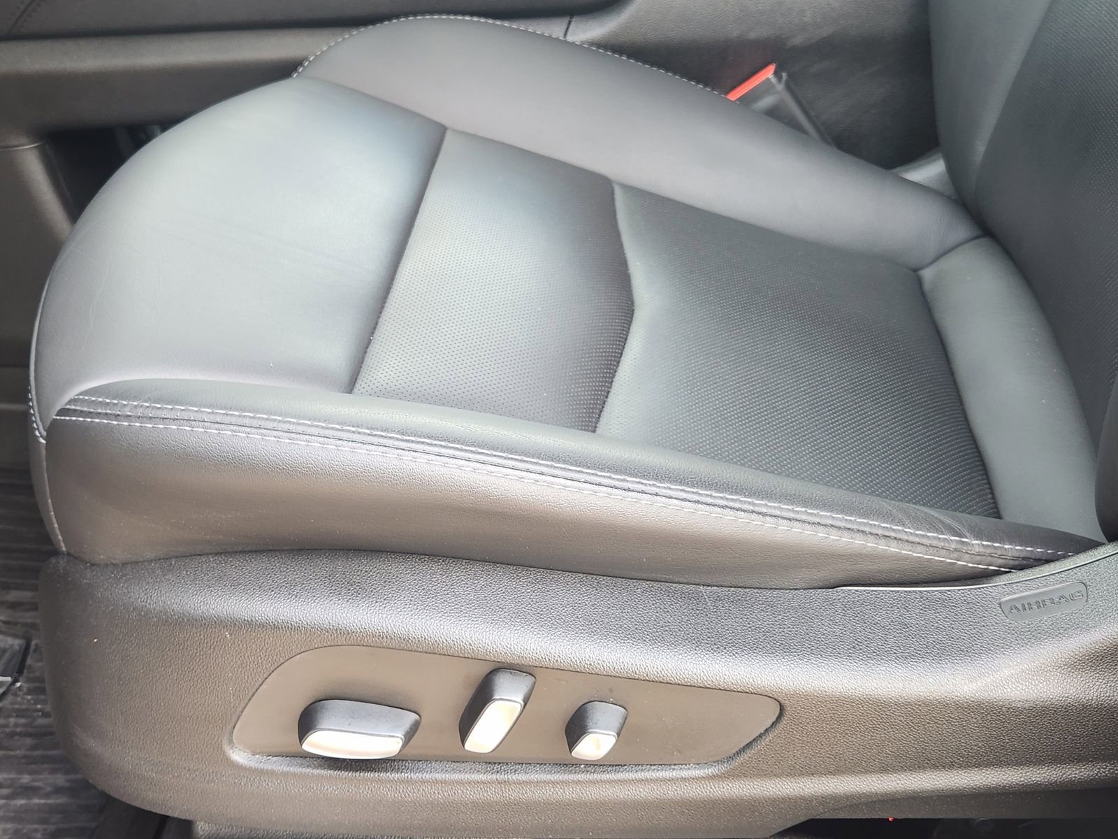 Used 2023 Cadillac XT5 Premium Luxury FWD image 29