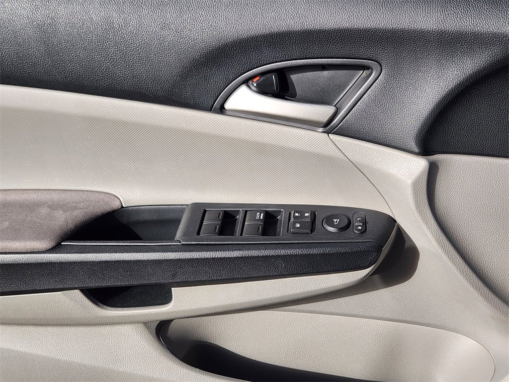 Used 2012 Honda Accord LX image 12