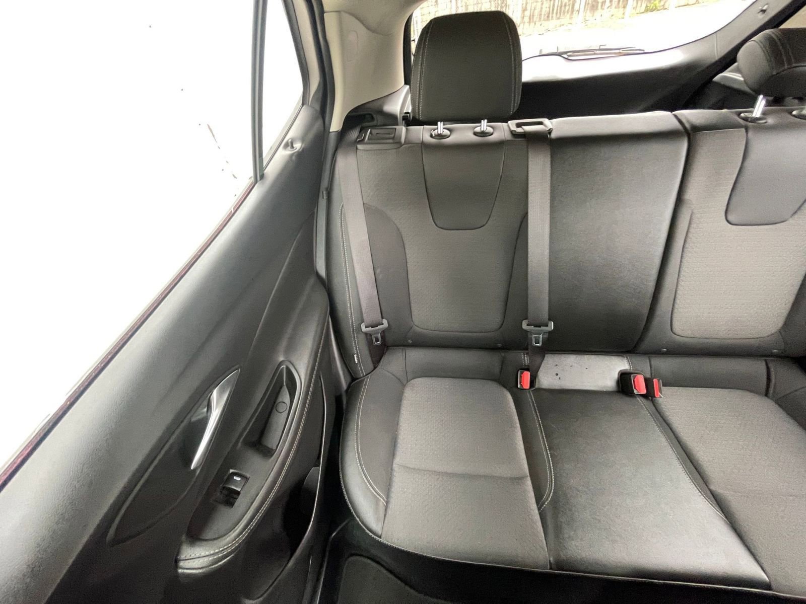 Used 2025 Buick Encore GX Preferred image 33