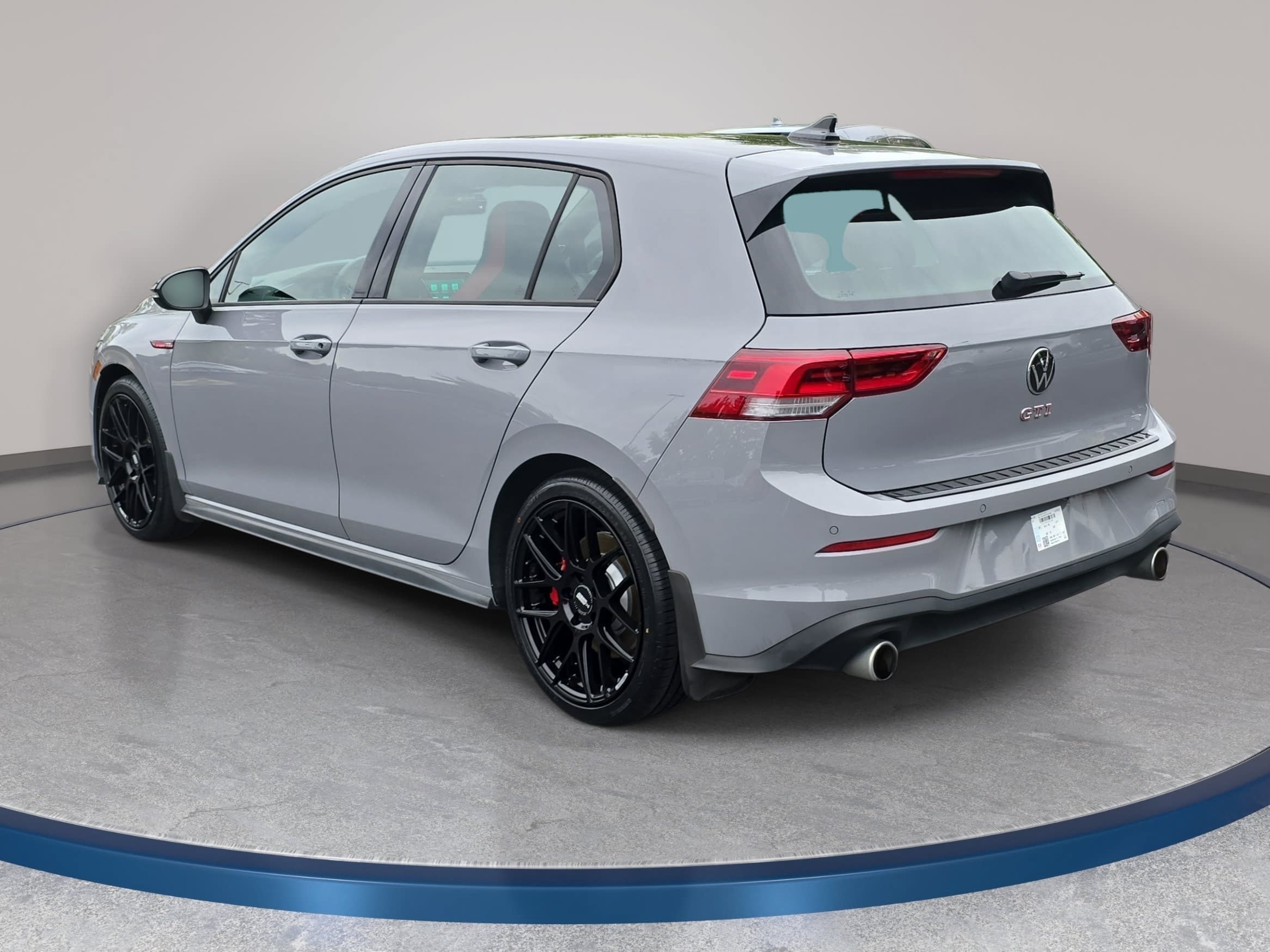 Used 2024 Volkswagen GTI SE FWD image 7