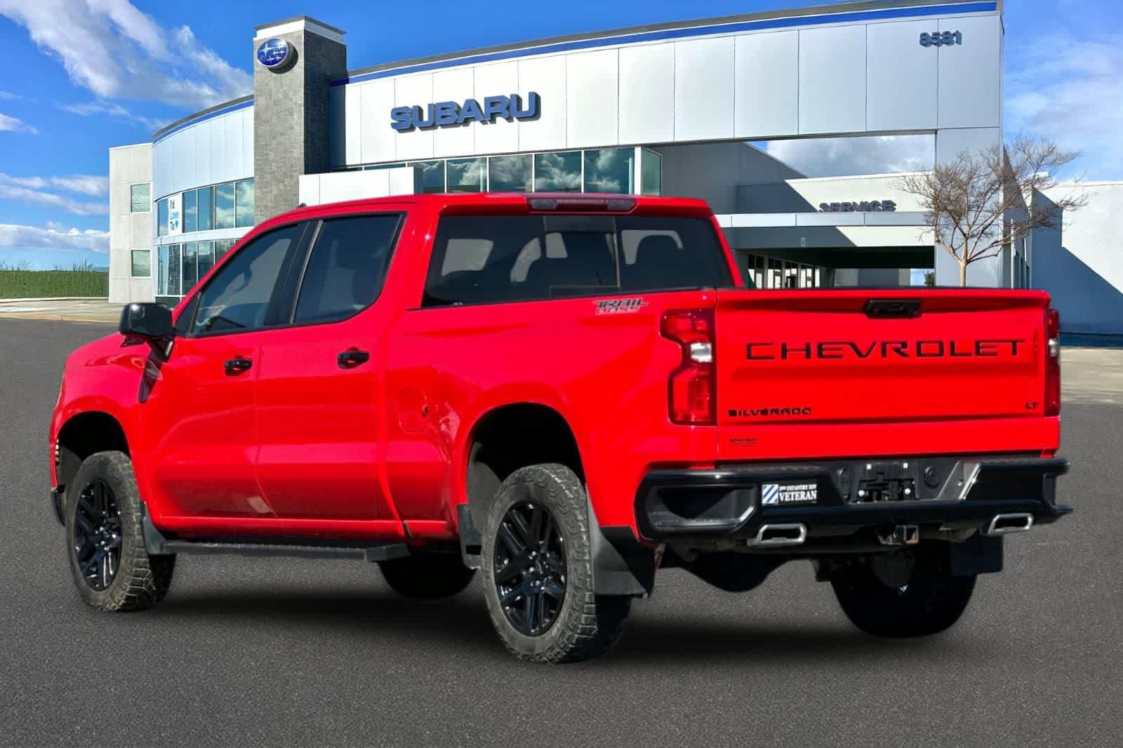 Used 2023 Chevrolet Silverado 1500 LT Trail Boss w/ Convenience Package II AWD/4WD image 8