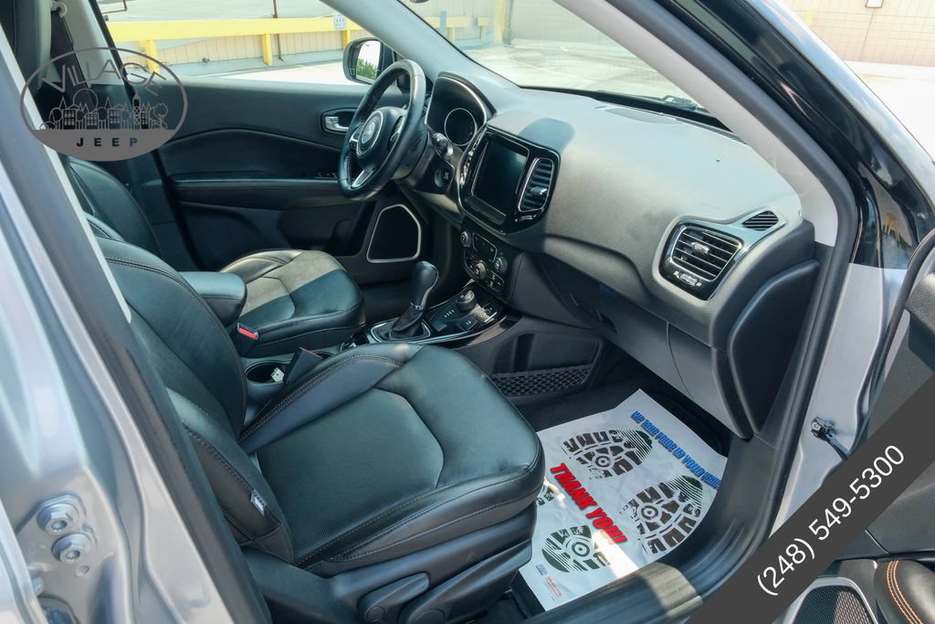 Used 2018 Jeep Compass Limited AWD/4WD image 13