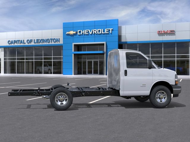 New 2026 Chevrolet Express 3500 RWD image 5