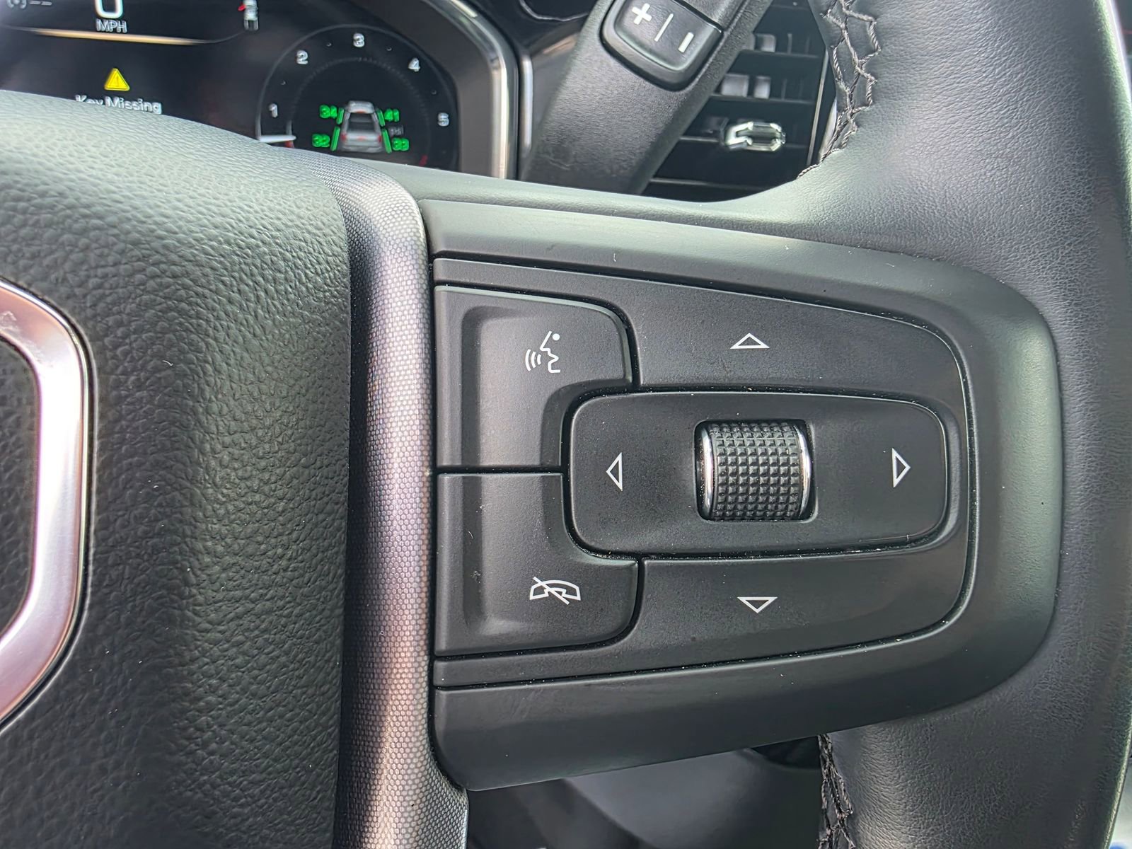 Used 2025 GMC Sierra 1500 SLT image 31