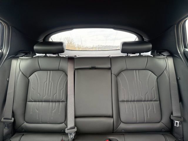 New 2026 Buick Envista Avenir image 32