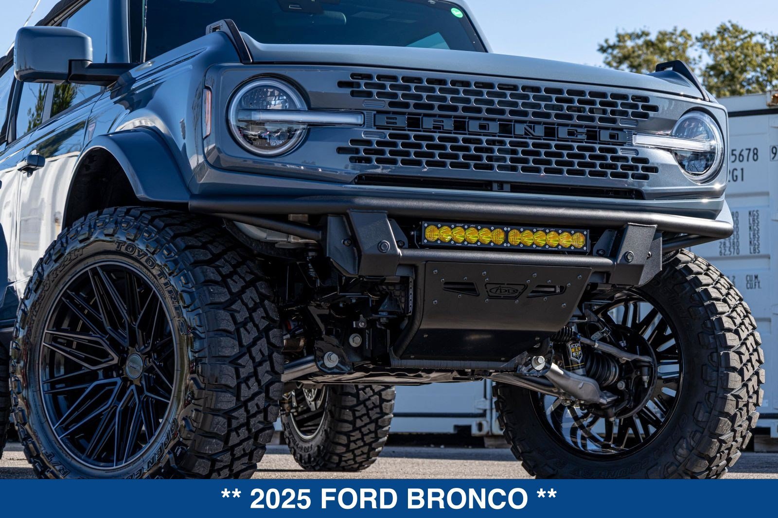 Used 2025 Ford Bronco Badlands AWD/4WD image 23