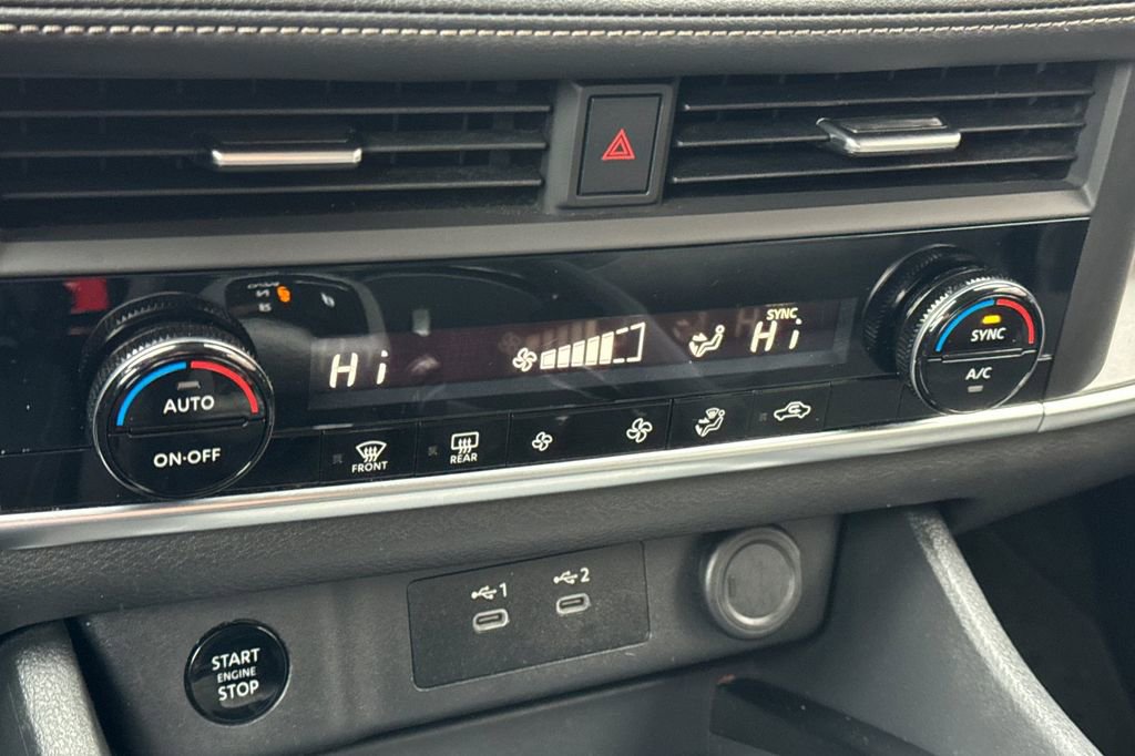 Used 2024 Nissan Rogue SV image 20