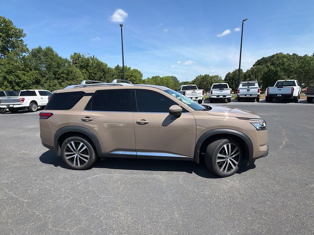 Used 2023 Nissan Pathfinder Platinum AWD/4WD image 21