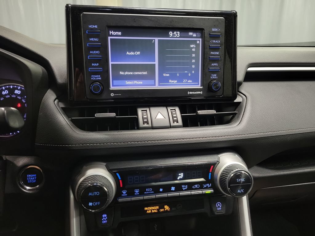 Used 2020 Toyota RAV4 XLE Premium FWD image 17