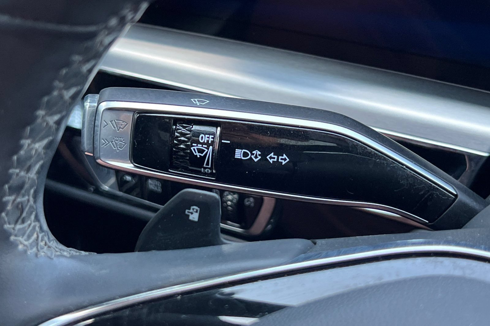 Used 2024 Cadillac Lyriq Sport RWD image 34