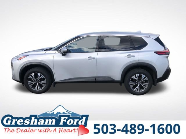 Used 2021 Nissan Rogue SV image 3