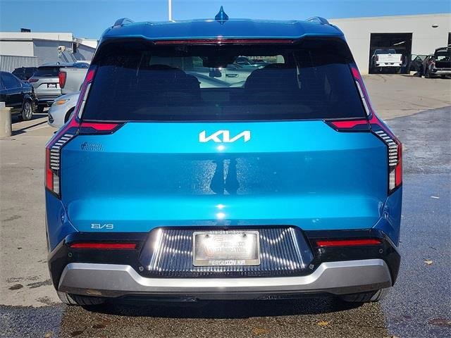 New 2026 Kia EV9 Land image 4