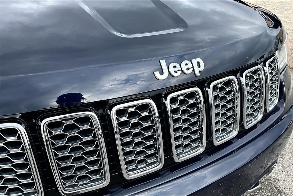 Used 2018 Jeep Grand Cherokee Overland image 32