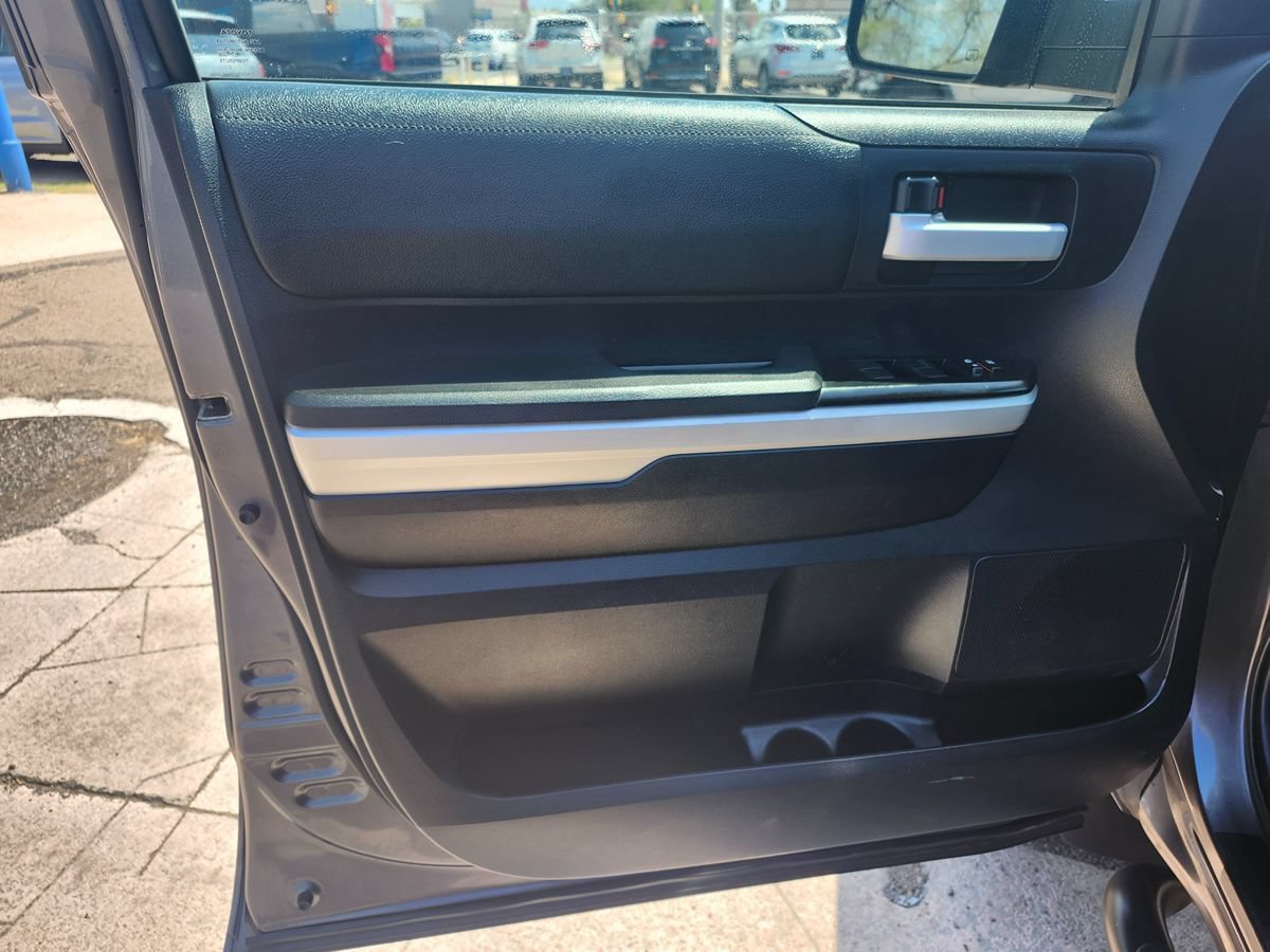 Used 2014 Toyota Tundra SR5 w/ SR5 Upgrade Package RWD image 14