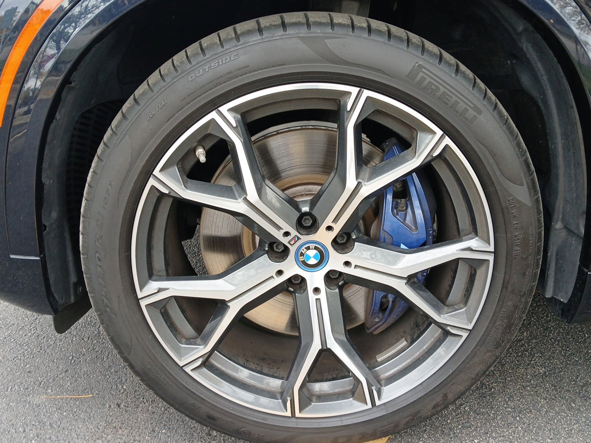 Used 2022 BMW X5 xDrive45e w/ M Sport Package image 32