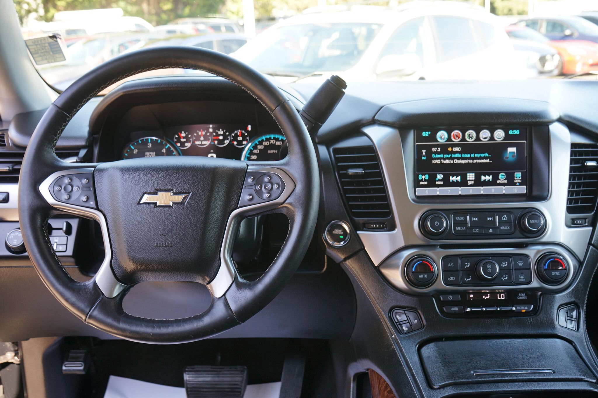 Used 2017 Chevrolet Suburban Premier AWD/4WD image 20