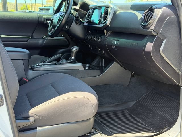 Used 2017 Toyota Tacoma TRD Off-Road w/ Tow Package (A/T) AWD/4WD image 19