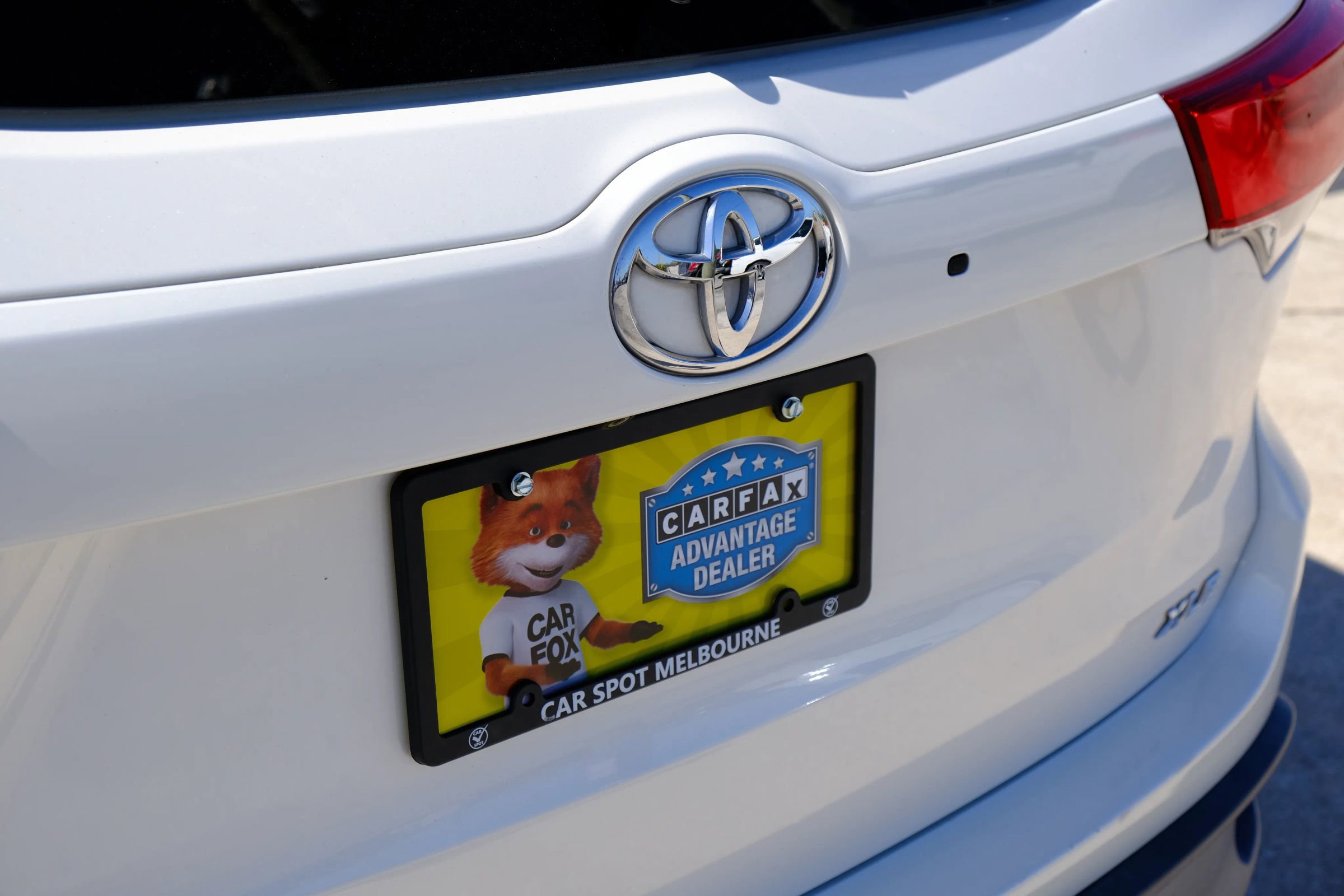 Used 2019 Toyota Highlander XLE image 16