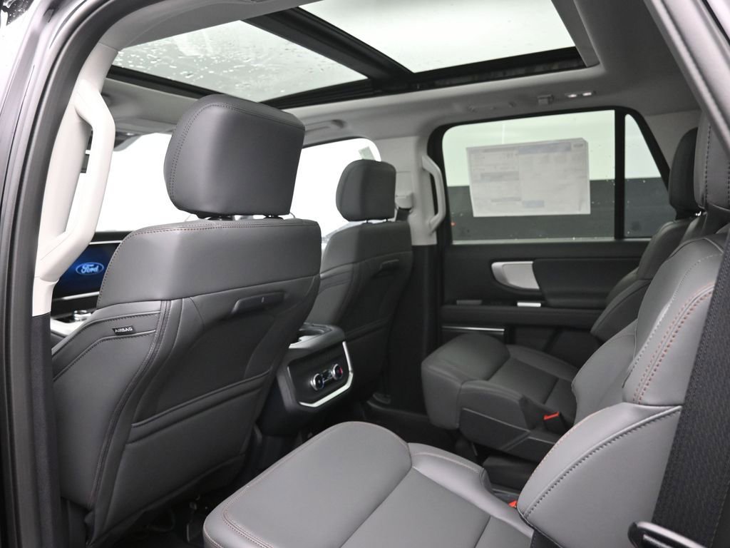 New 2025 Ford Expedition Active RWD image 2