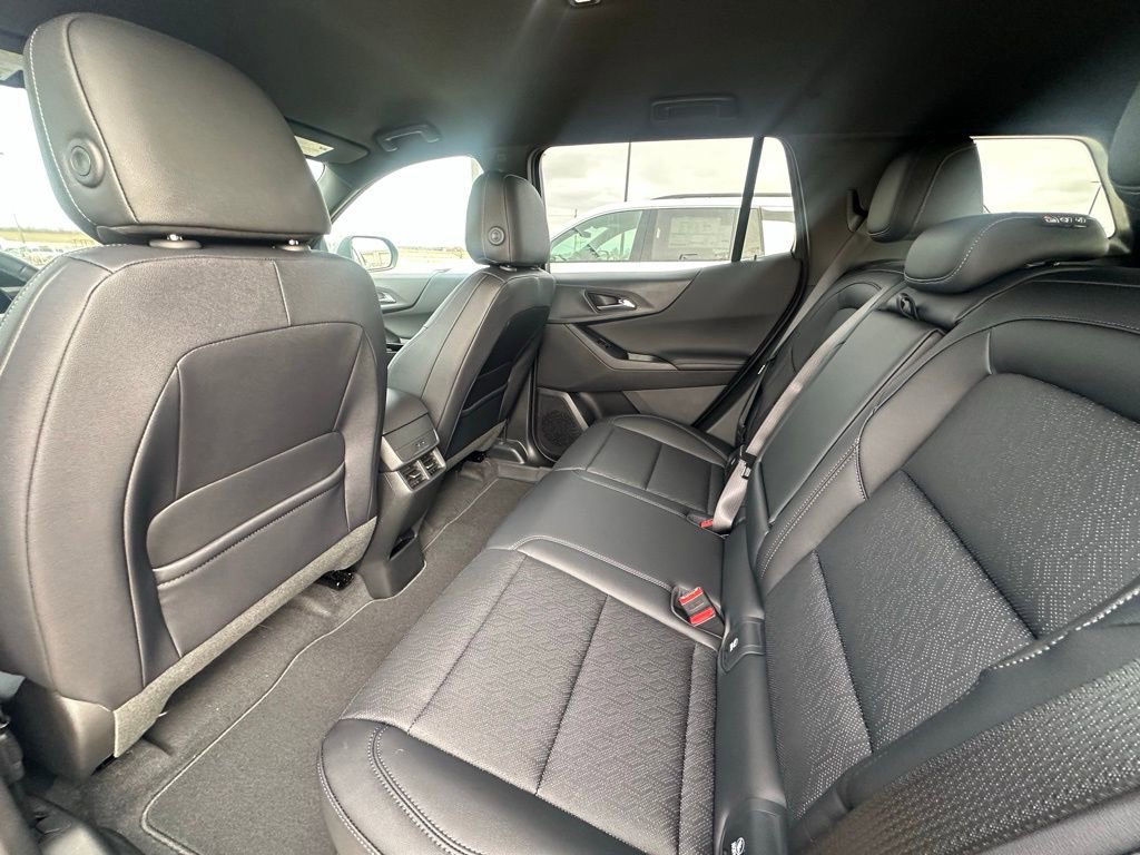 New 2026 Chevrolet Equinox LT w/ Convenience Package II image 23