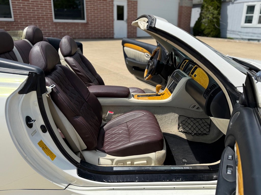 Used 2002 Lexus SC 430 Convertible RWD image 10