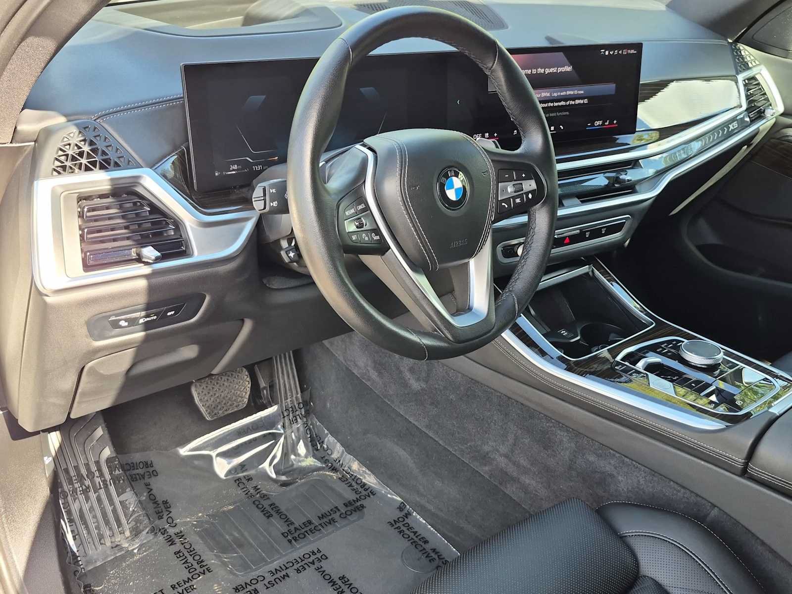 Used 2025 BMW X5 xDrive40i w/ Parking Assistance Package AWD/4WD image 10