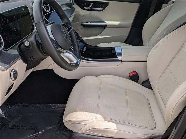 Used 2025 Mercedes-Benz C 300 4MATIC Sedan image 16