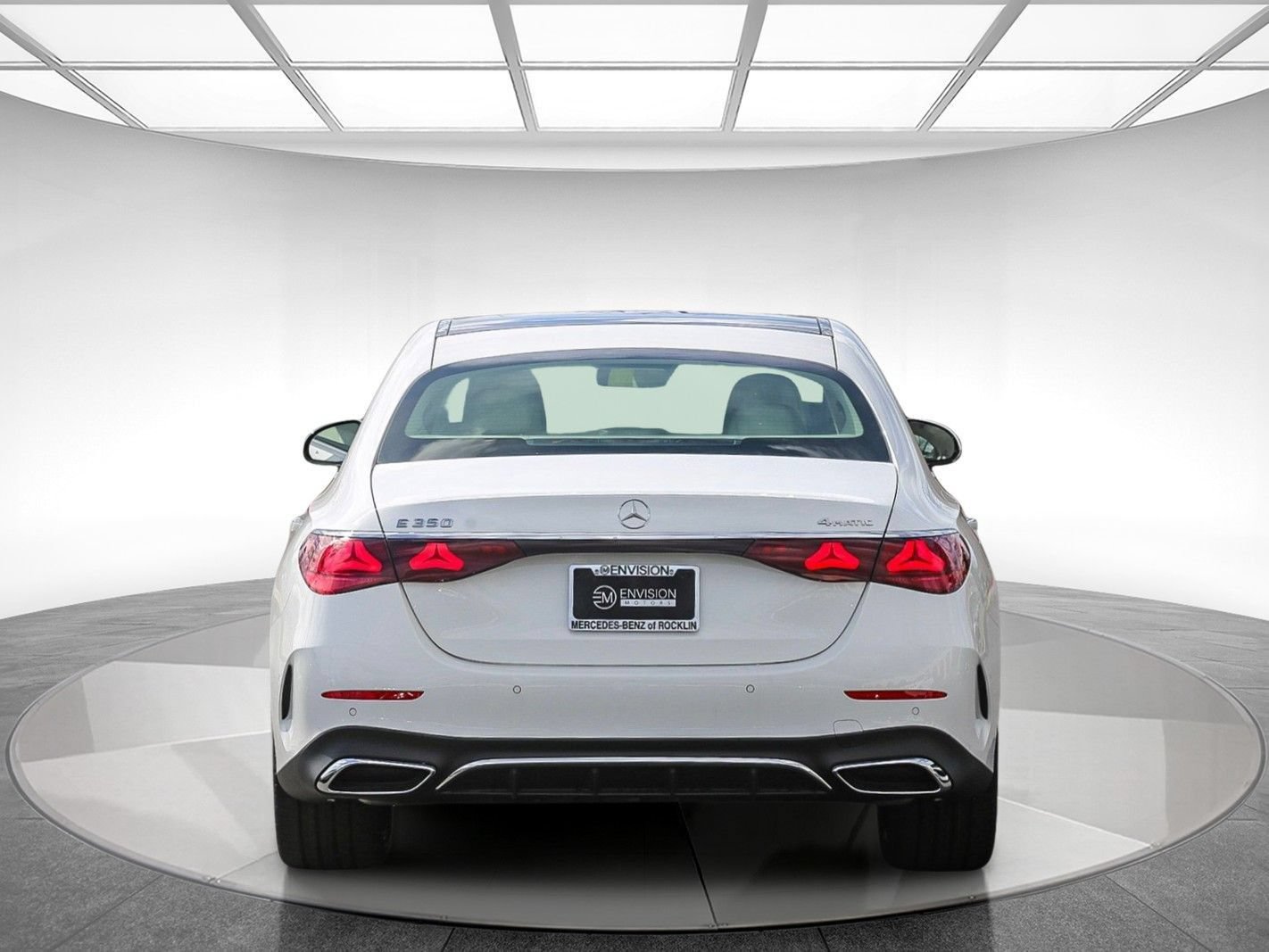 New 2024 Mercedes-Benz E 350 4MATIC Sedan image 6