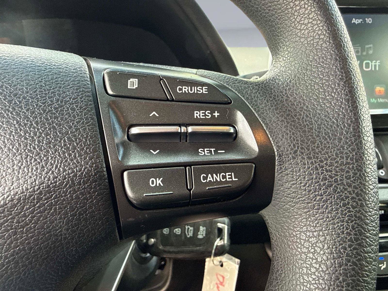 Used 2018 Hyundai Elantra GT FWD image 27