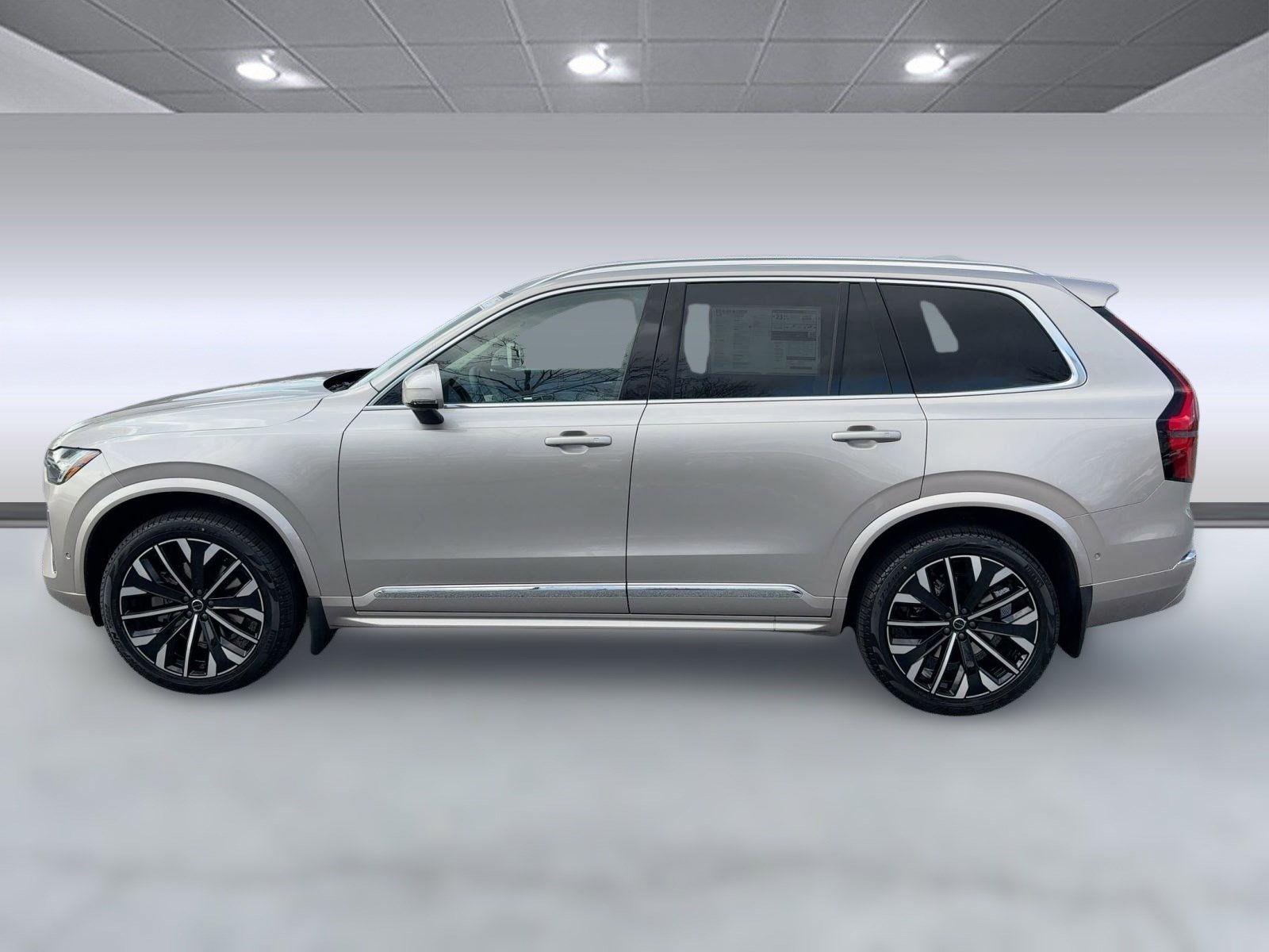 New 2026 Volvo XC90 B6 Ultra image 2