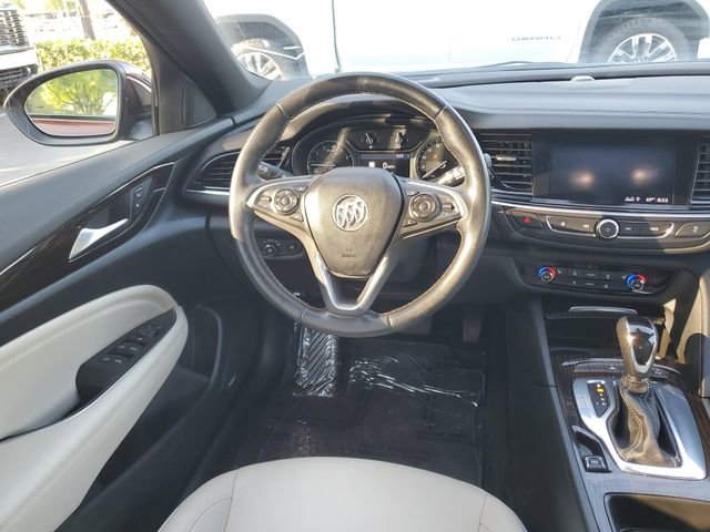 Used 2019 Buick Regal Avenir w/ Driver Confidence Package II FWD image 12