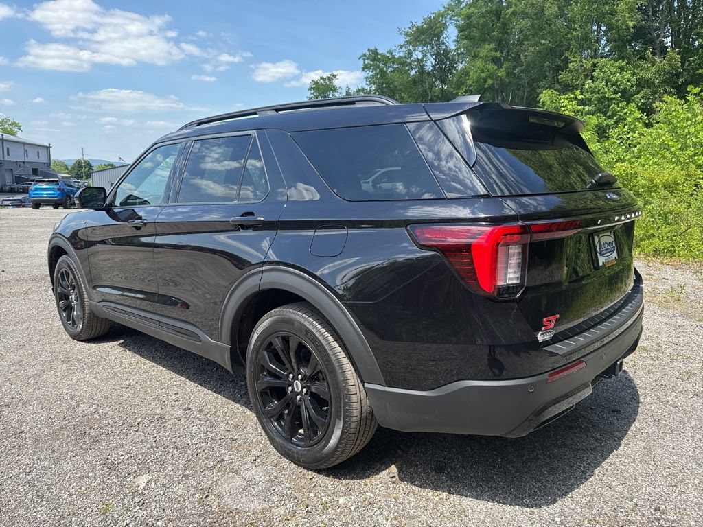 Used 2026 Ford Explorer ST-Line AWD/4WD image 7