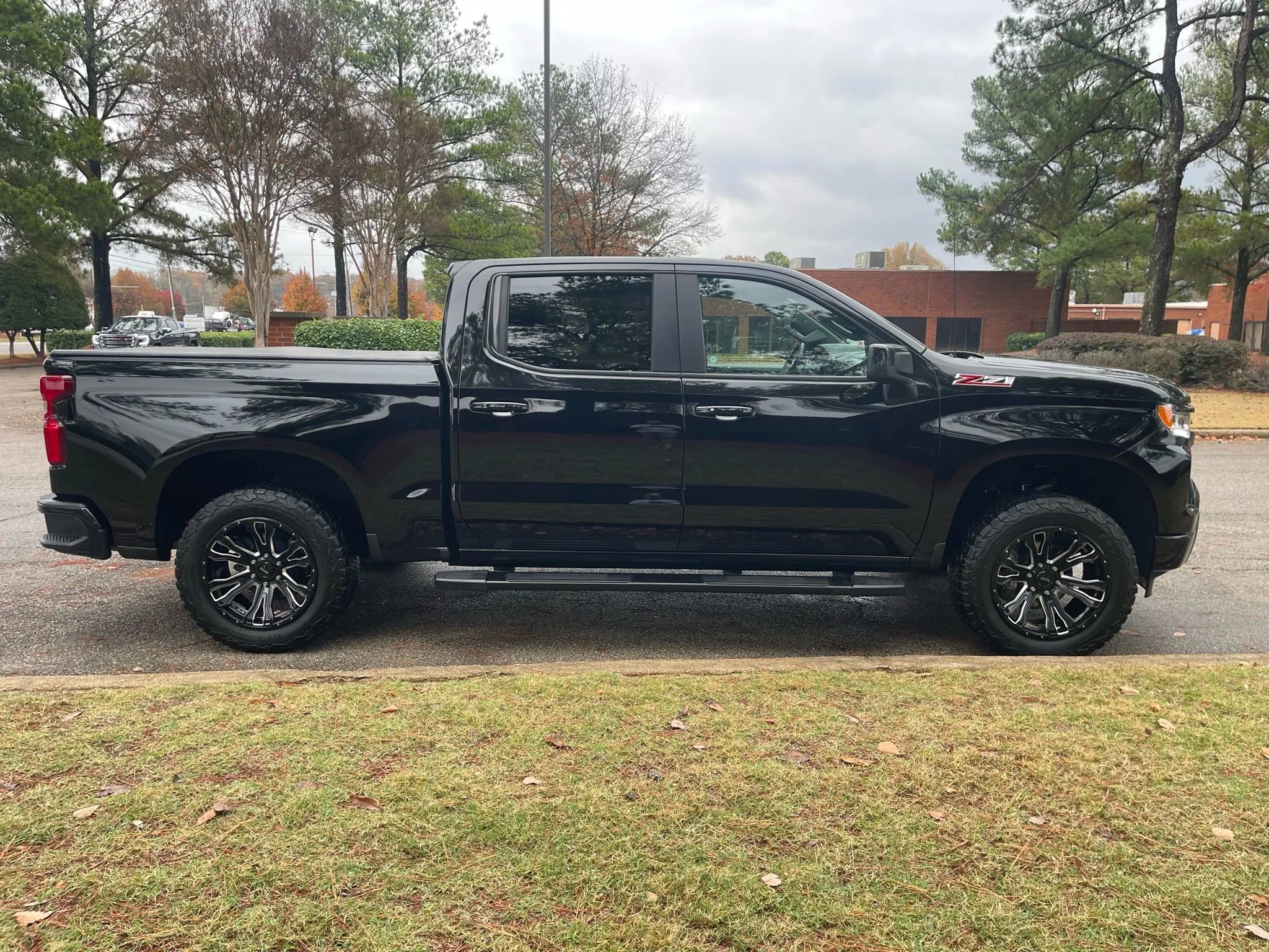 Used 2022 Chevrolet Silverado 1500 RST image 6