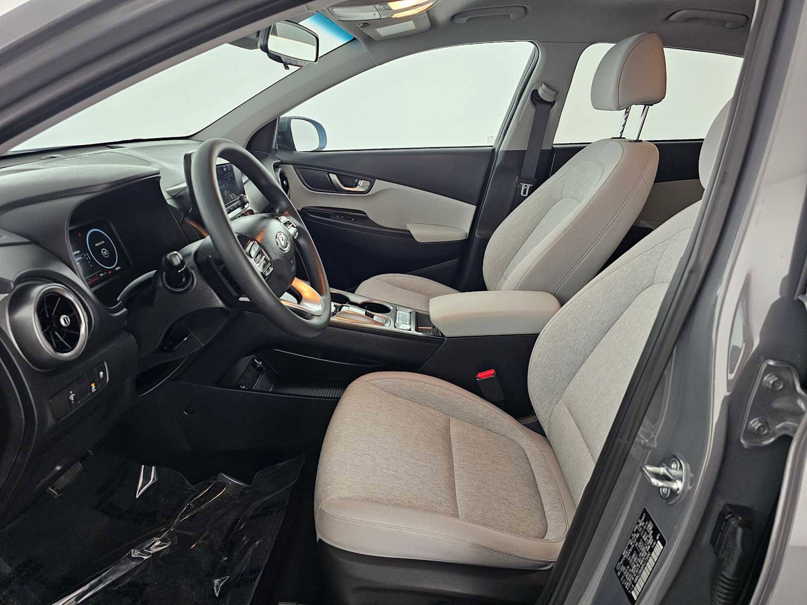 Used 2023 Hyundai Kona SE image 20