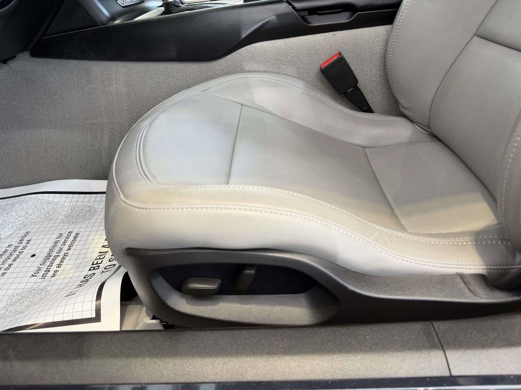 Used 2014 Chevrolet Corvette Stingray Convertible w/ Battery Protection Package image 16