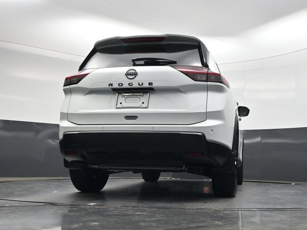 New 2026 Nissan Rogue Dark Armor FWD image 30