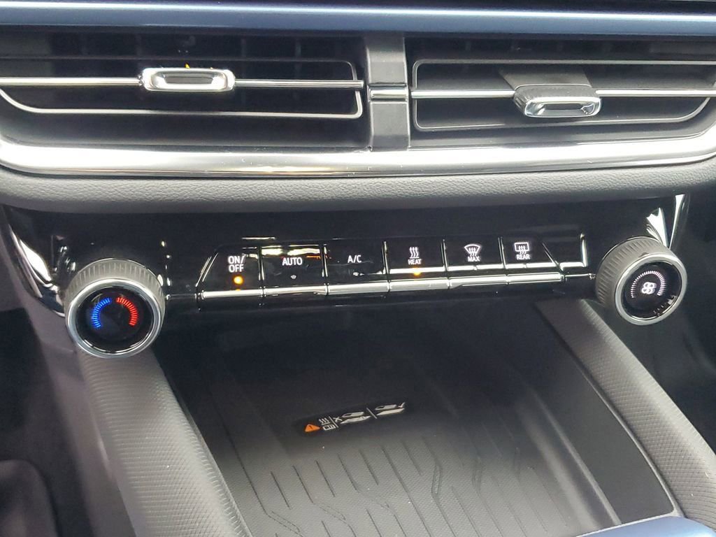 New 2026 Chevrolet Equinox EV LT image 26