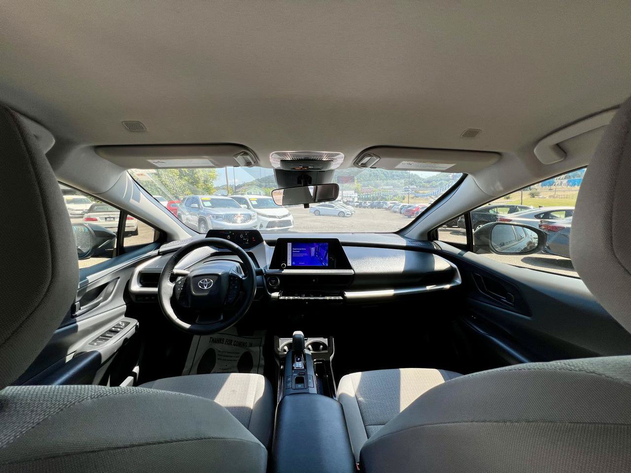Used 2024 Toyota Prius LE FWD image 17