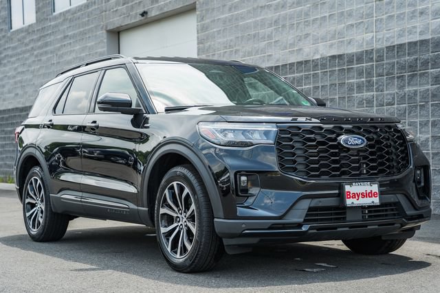 Used 2026 Ford Explorer ST-Line AWD/4WD image 2