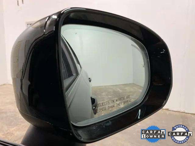 Used 2025 Volvo XC60 B5 Plus image 98